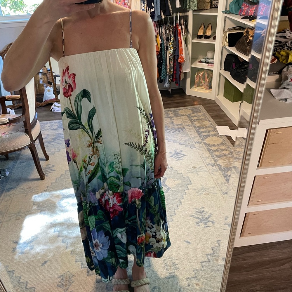 Anthropologie XS gorgeous floral dress-worn as strapless or spaghetti straps 🤩